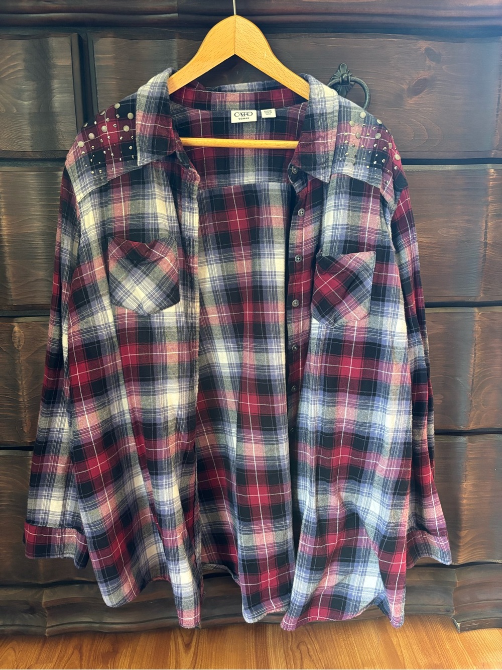 Cato Women’s Studded Shoulder Plaid Flannel Button Up Size 22/24W